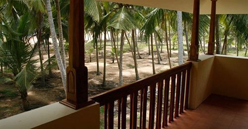 Palmleaves Beach Resort Thiruvananthapuram Exterior photo